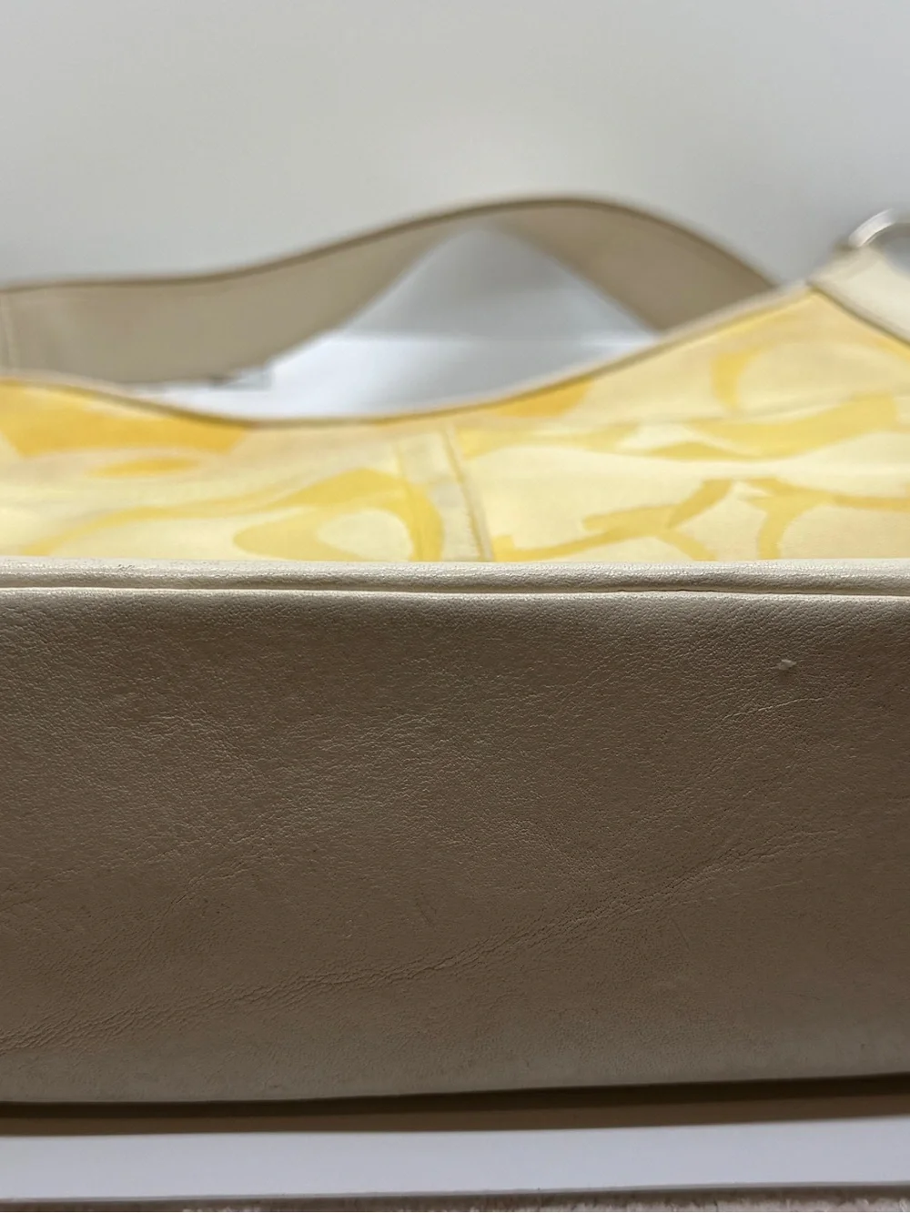 Coach Yellow and Cream Signature Canvas Shoulder Bag - Picture 3 of 5